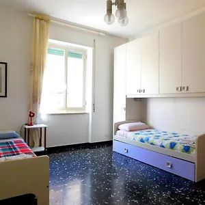 https://a-levanto-trilocale-vicino-alla-stazione.hotelitalianriviera.com