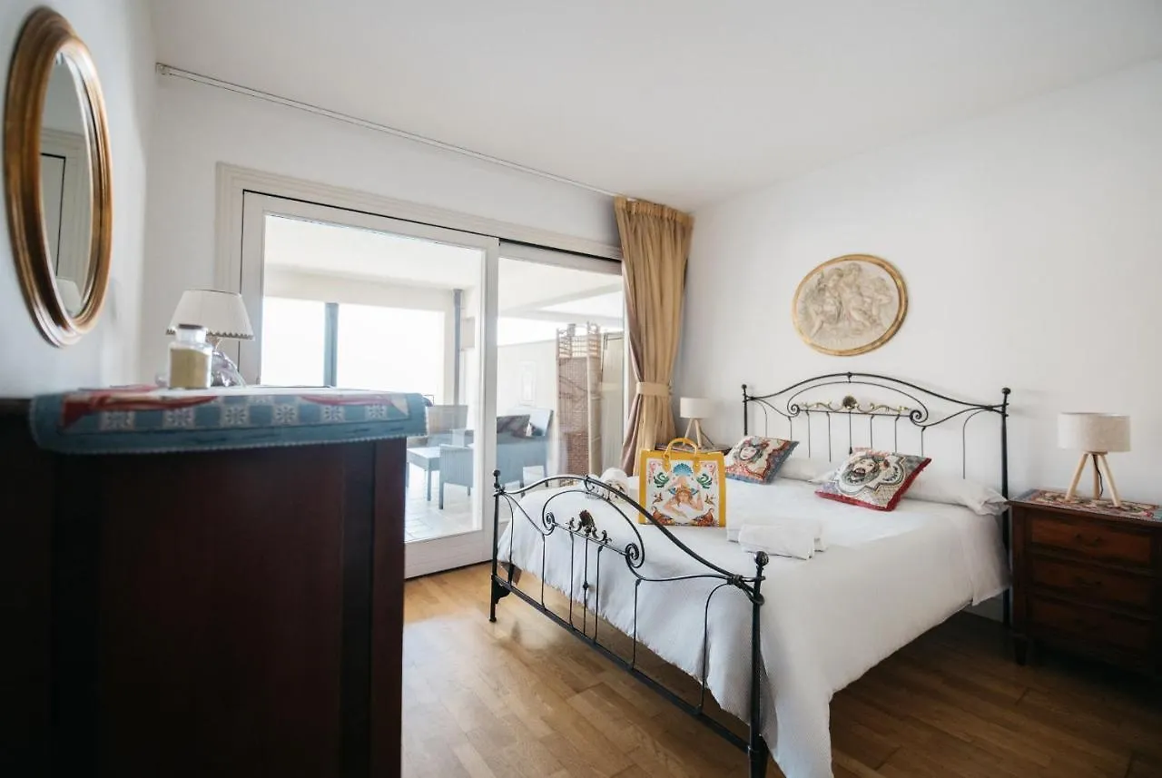 Taormina Lux & Elite Apartments - Taormina Holidays Italien